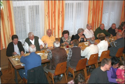 Schlachtschüssel Gasthaus Vier Jahreszeiten Forst 2010
