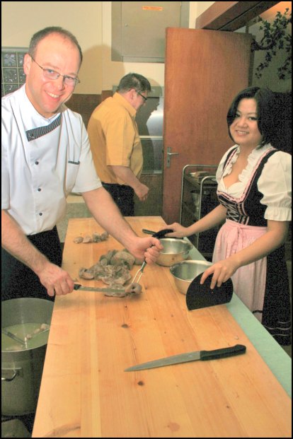 Schlachtschüssel Gasthaus Vier Jahreszeiten Forst 2011