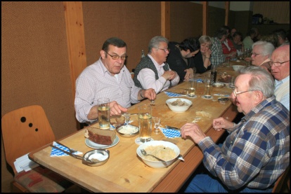 Schlachtschüssel Gasthaus Vier Jahreszeiten Forst 2011